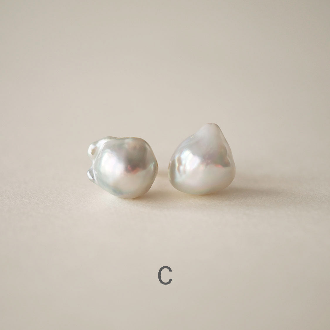 [ dew ] studs akoya〈M〉pair