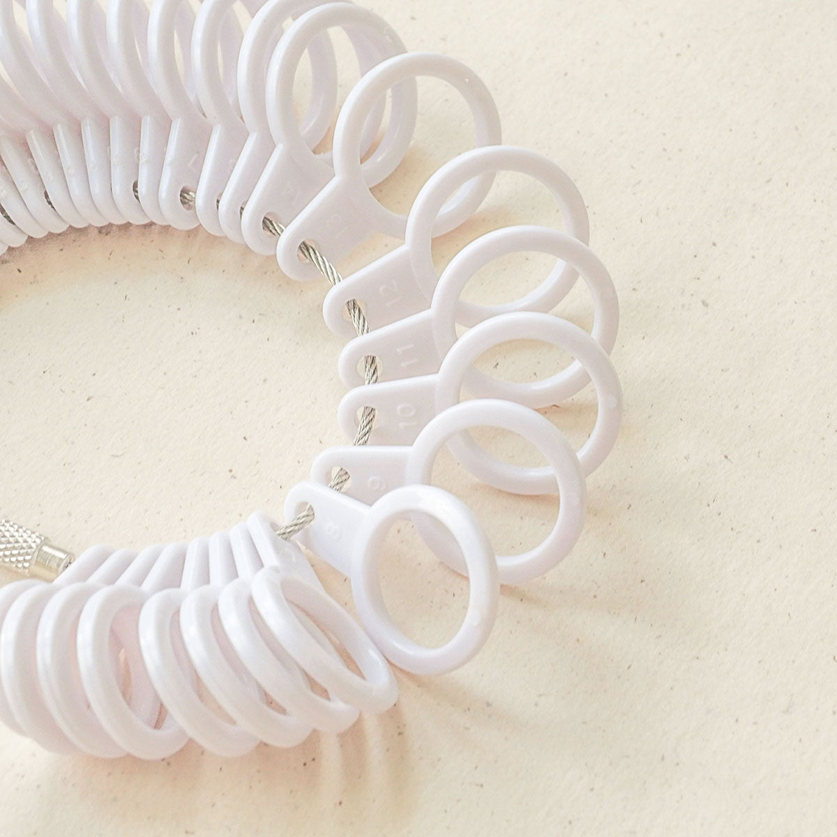 Ring size measuring device