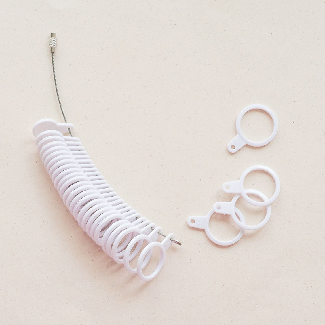 Ring size measuring device