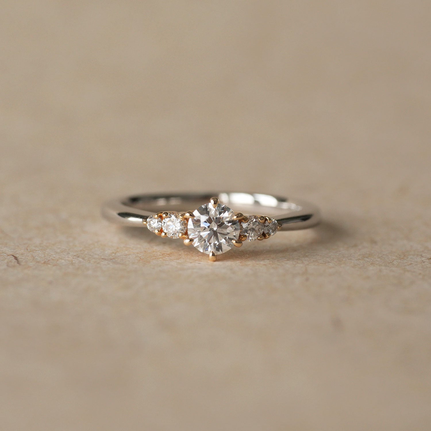 BOUQUET 0.18ct – YUKA HOJO